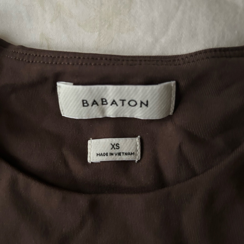 Dark brown Aritzia long sleeve Babaton top size xs - Picture 2 of 3